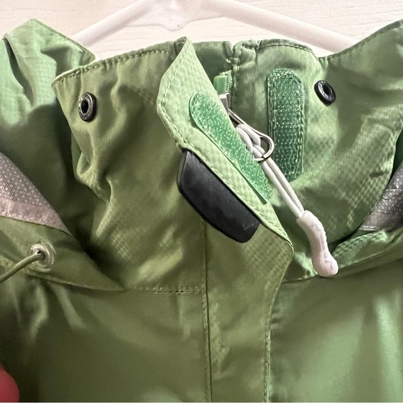 Marmot women’s size Large light green unlined hooded jacket. Very good condition - Picture 13 of 13
